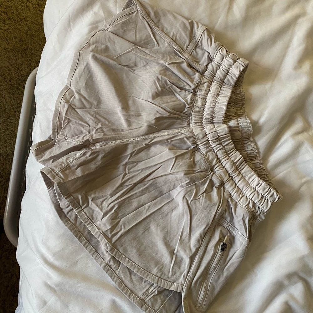 WHITE LULULEMON SHORTS